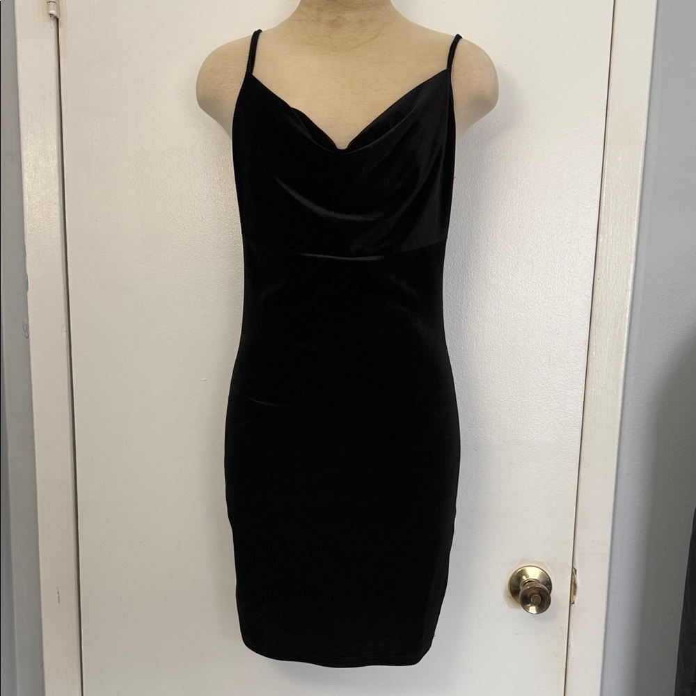Forever 21 Black Velvet Dress